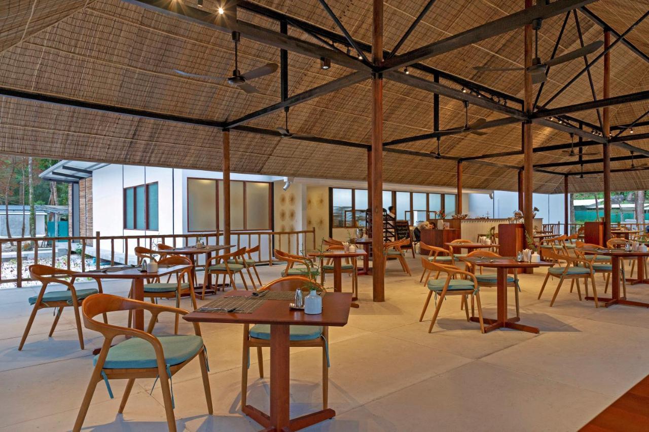 فندق Island Center Point كوه رونغ ساملوم المظهر الخارجي الصورة